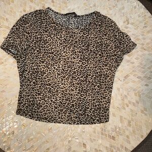 SHEIN Leopard Print Short Sleeve Top